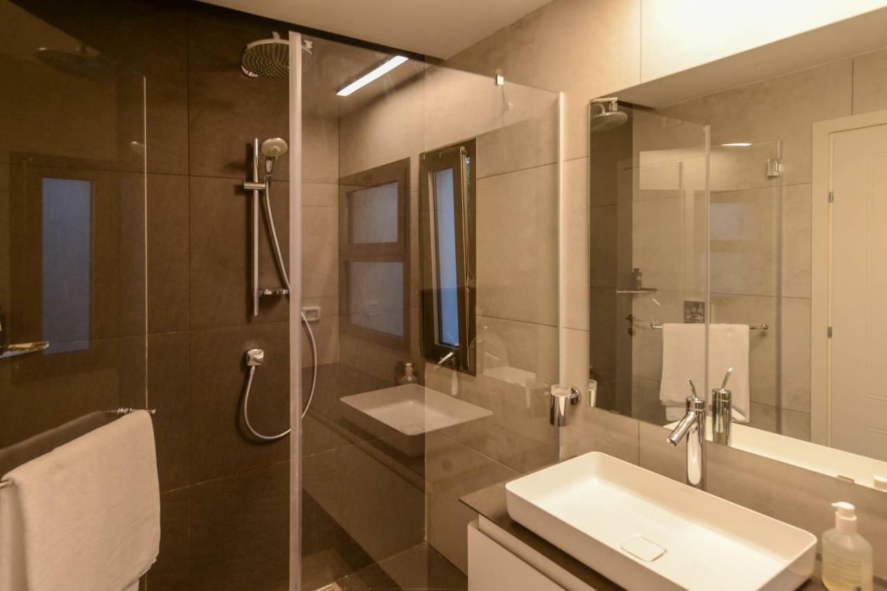 Luxury By Notaly Ariel חיפה